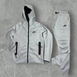 ΣΕΤ NIKE TECH FLEECE ΣΕ ΓΚΡΙ ΧΡΩΜΑ SET-4513