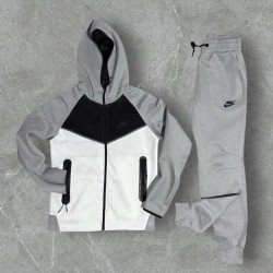 ΣΕΤ NIKE TECH FLEECE ΣΕ ΓΚΡΙ-ΜΑΥΡΟ-ΛΕΥΚΟ ΧΡΩΜΑ SET-4517